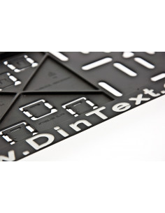 Nummerpladeholder med udfræset tekst (gravering) 2